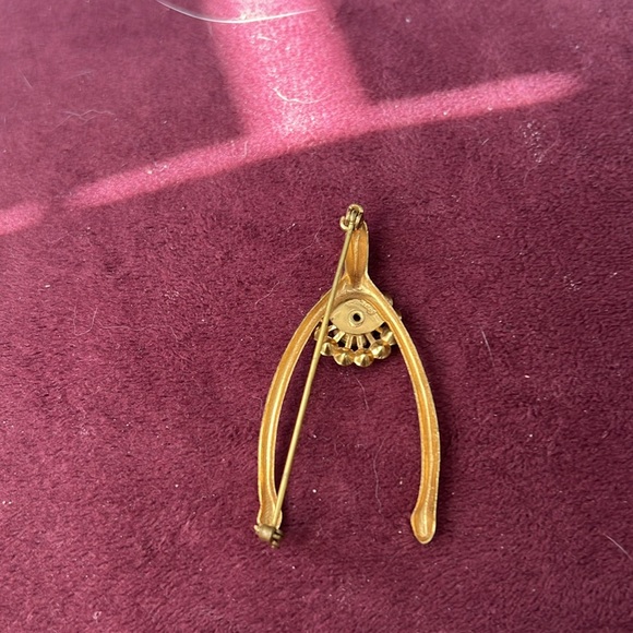 Wishbone Brooch - Picture 2 of 2